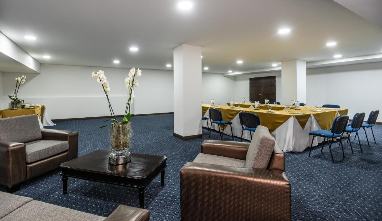 Hotel Egina מדיין מראה חיצוני תמונה
