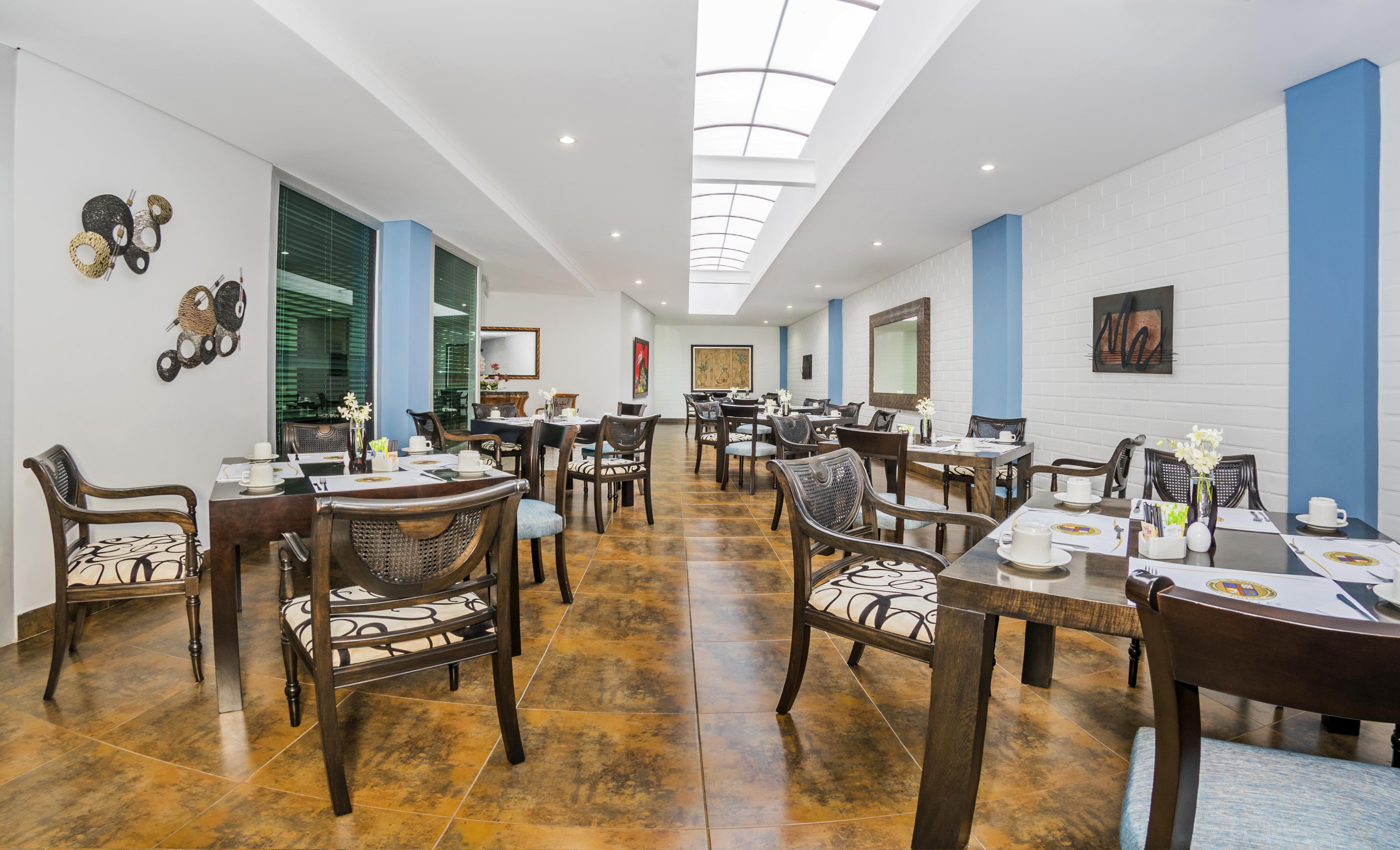 Hotel Egina מדיין מראה חיצוני תמונה