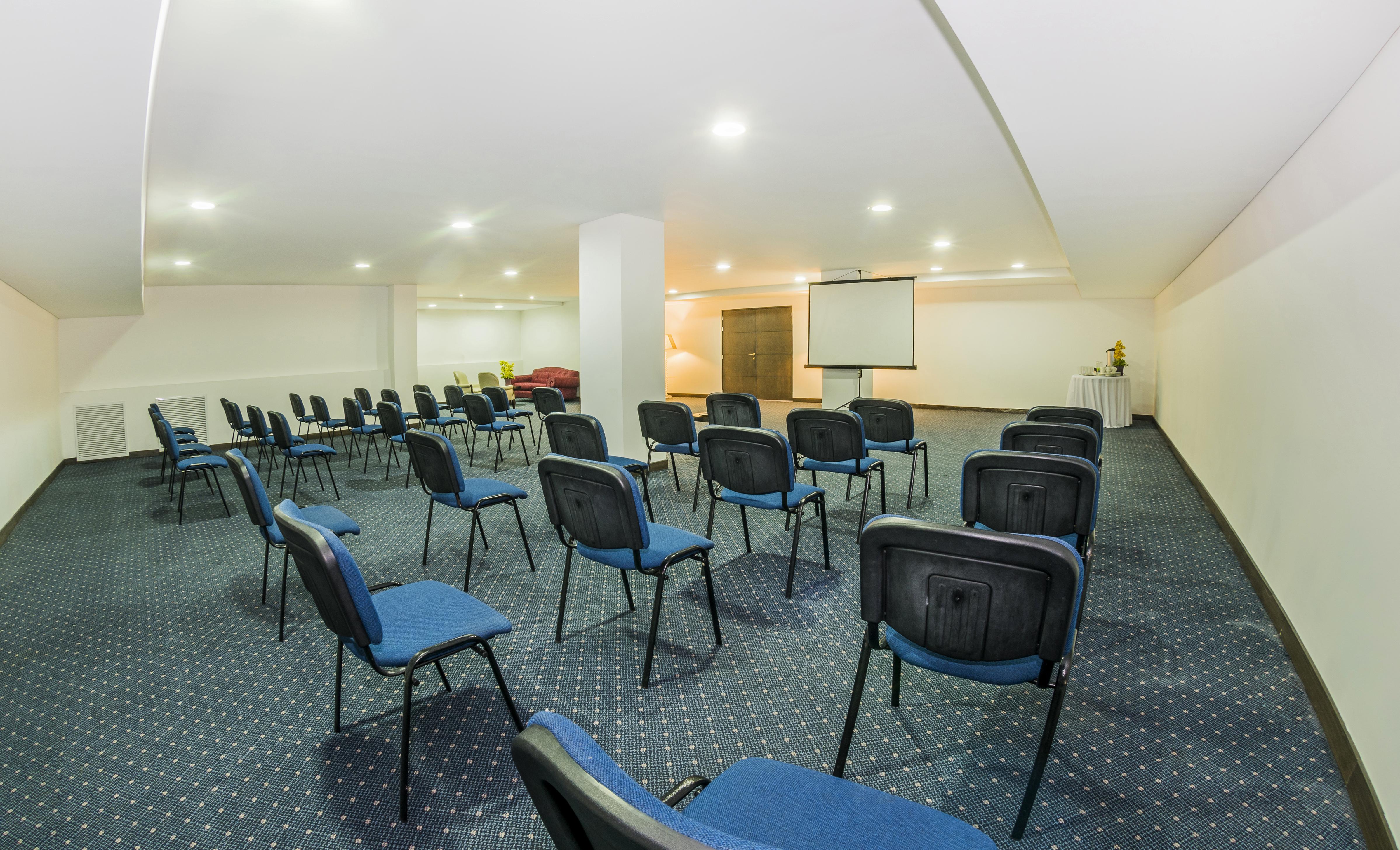 Hotel Egina מדיין מראה חיצוני תמונה