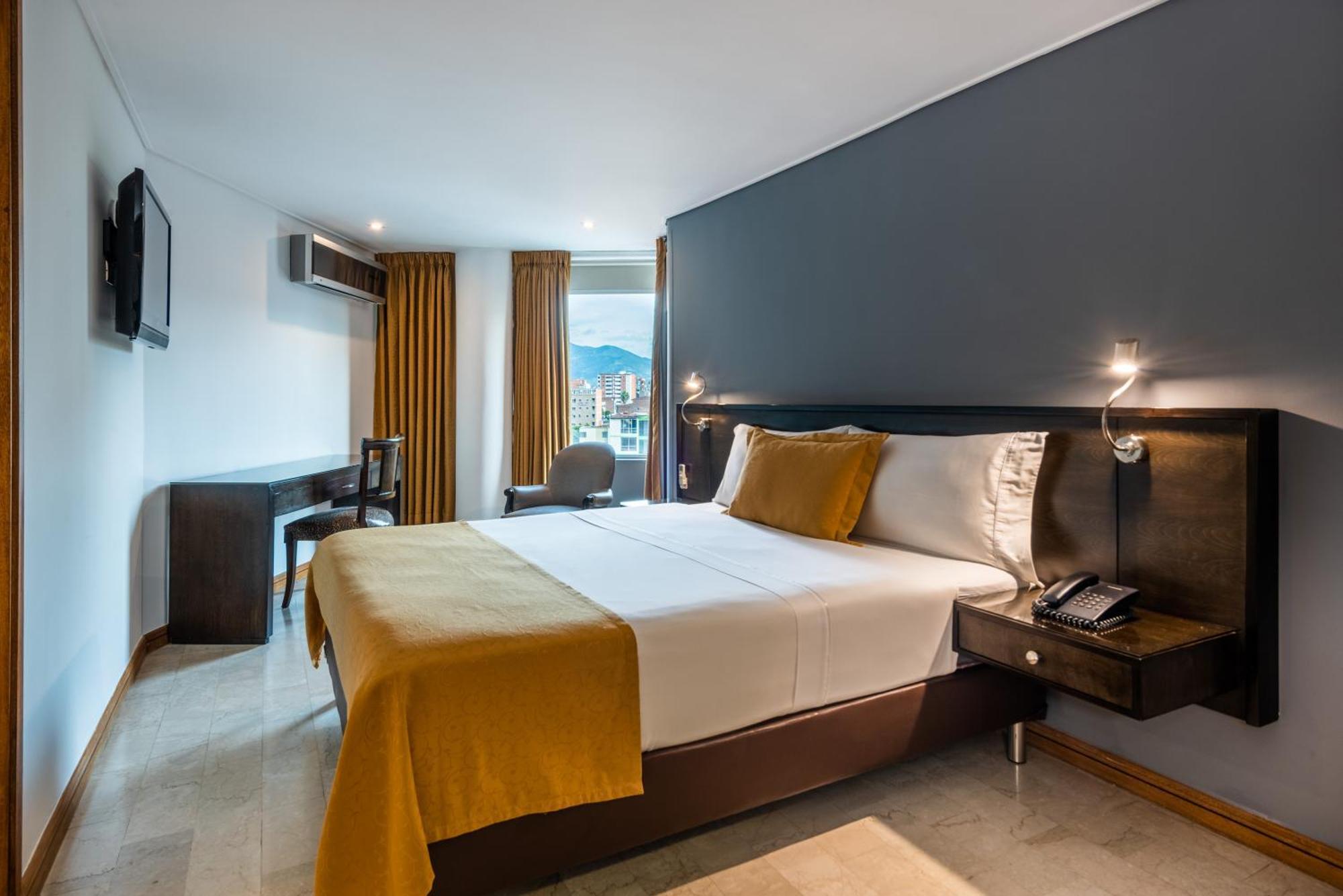 Hotel Egina מדיין מראה חיצוני תמונה